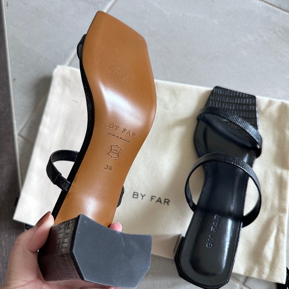 By far Tanya - Picture 2 of 3